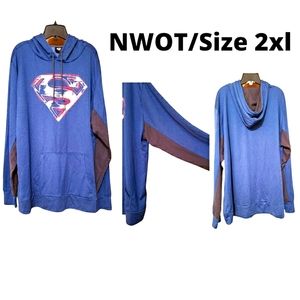 🔥NWOT~Superman Hoodie LONG SLEEVE